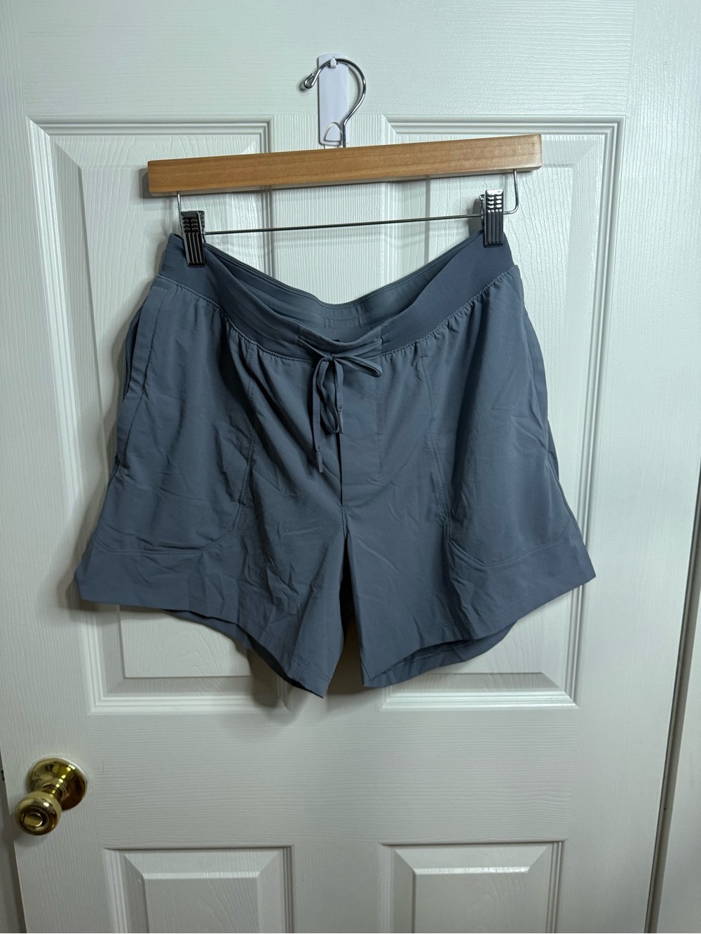 LULULEMON men’s 5 inch unlined license to train short